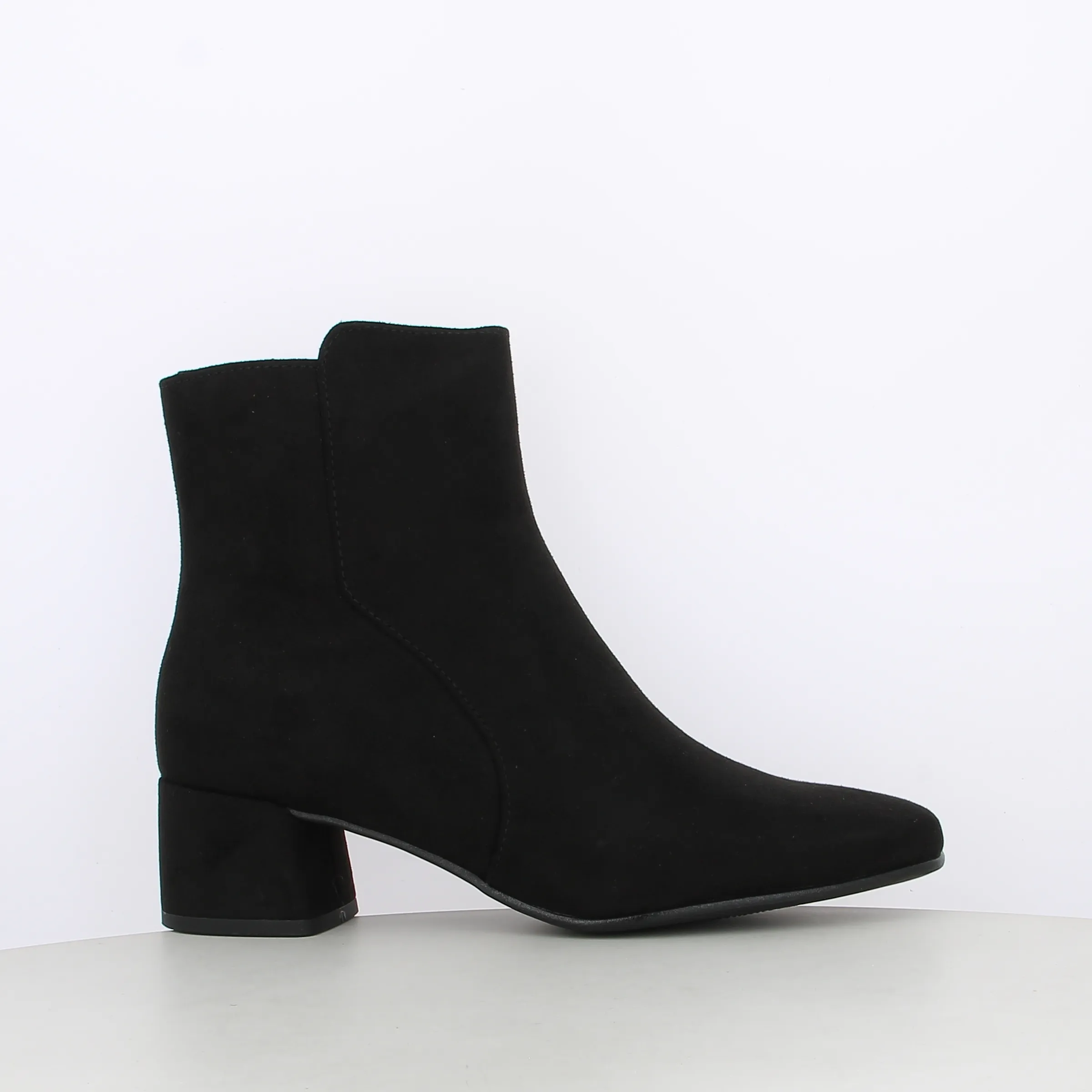 -----Marco Tozzi -----Stivaletti da donna con tacco ----