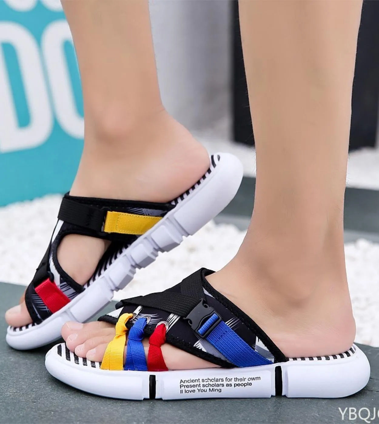 2022 Pantofole Da Uomo Colorate Nere Estive Da Uomo Casual Mocassini In Tela Scarpe Fashion Soft Platform Designer Shoes Chancla