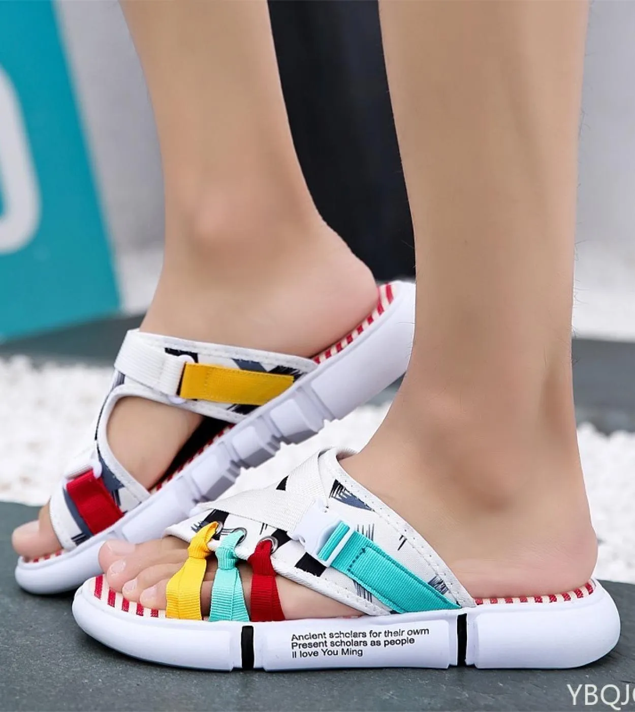 2022 Pantofole Da Uomo Colorate Nere Estive Da Uomo Casual Mocassini In Tela Scarpe Fashion Soft Platform Designer Shoes Chancla