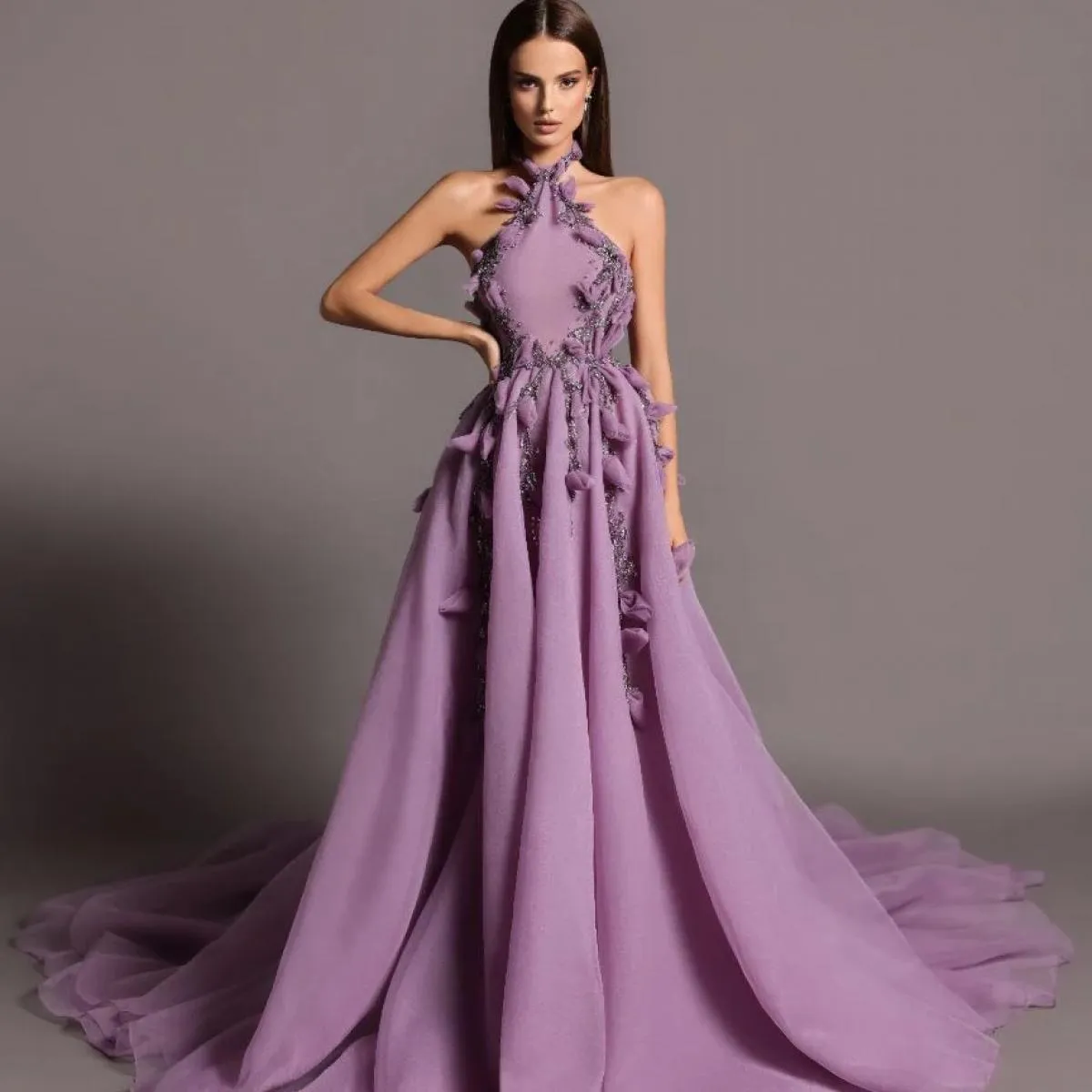 2024 Couture Lilla Halter Abiti da sera personalizzati Abiti da festa Applicazioni di perline Lavanda Festa di nozze Formale D