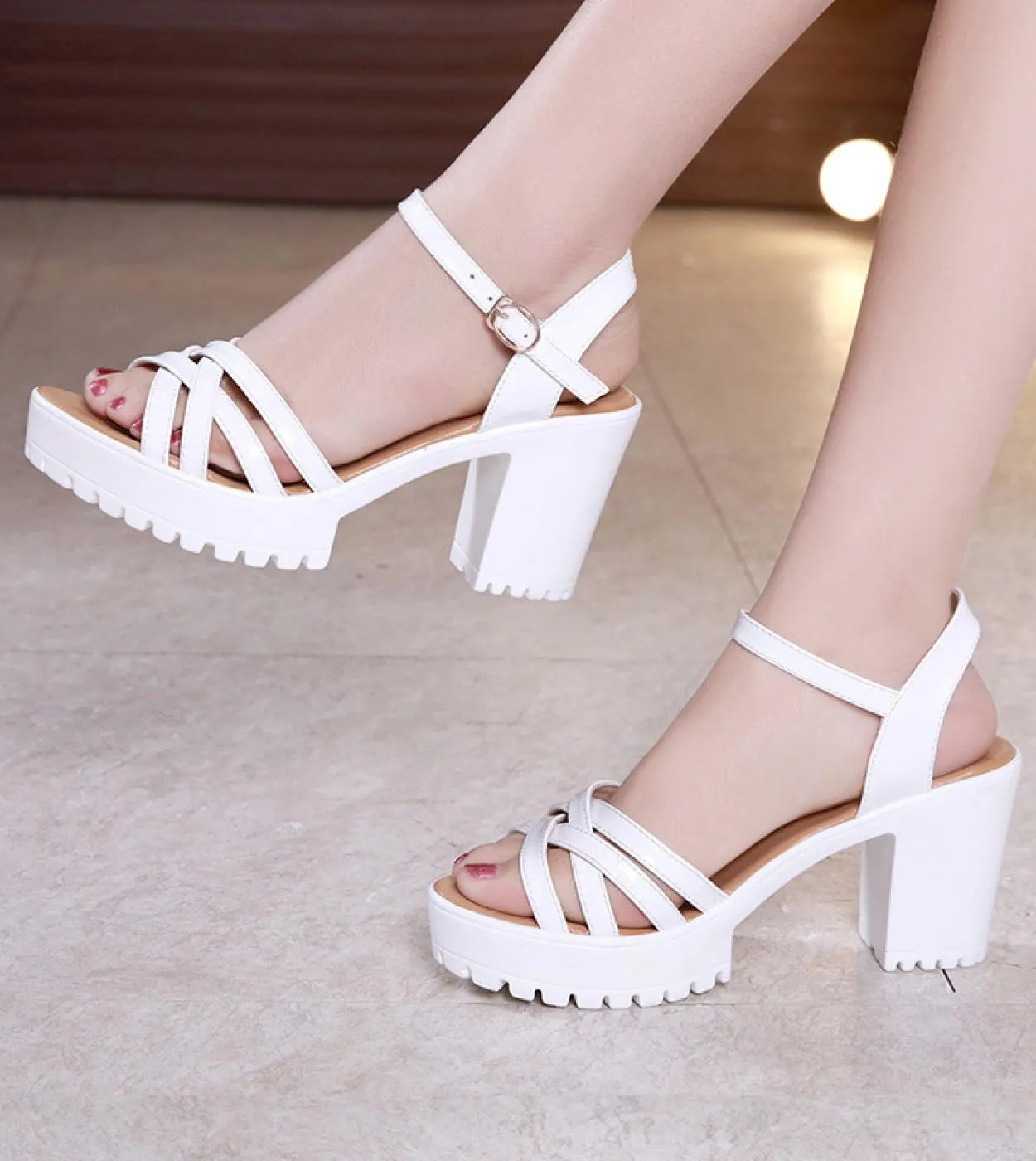 3243 Scarpe estive da donna alla moda per abiti da ragazza Sandali con zeppa da donna Sandali con plateau donna con tacco alto