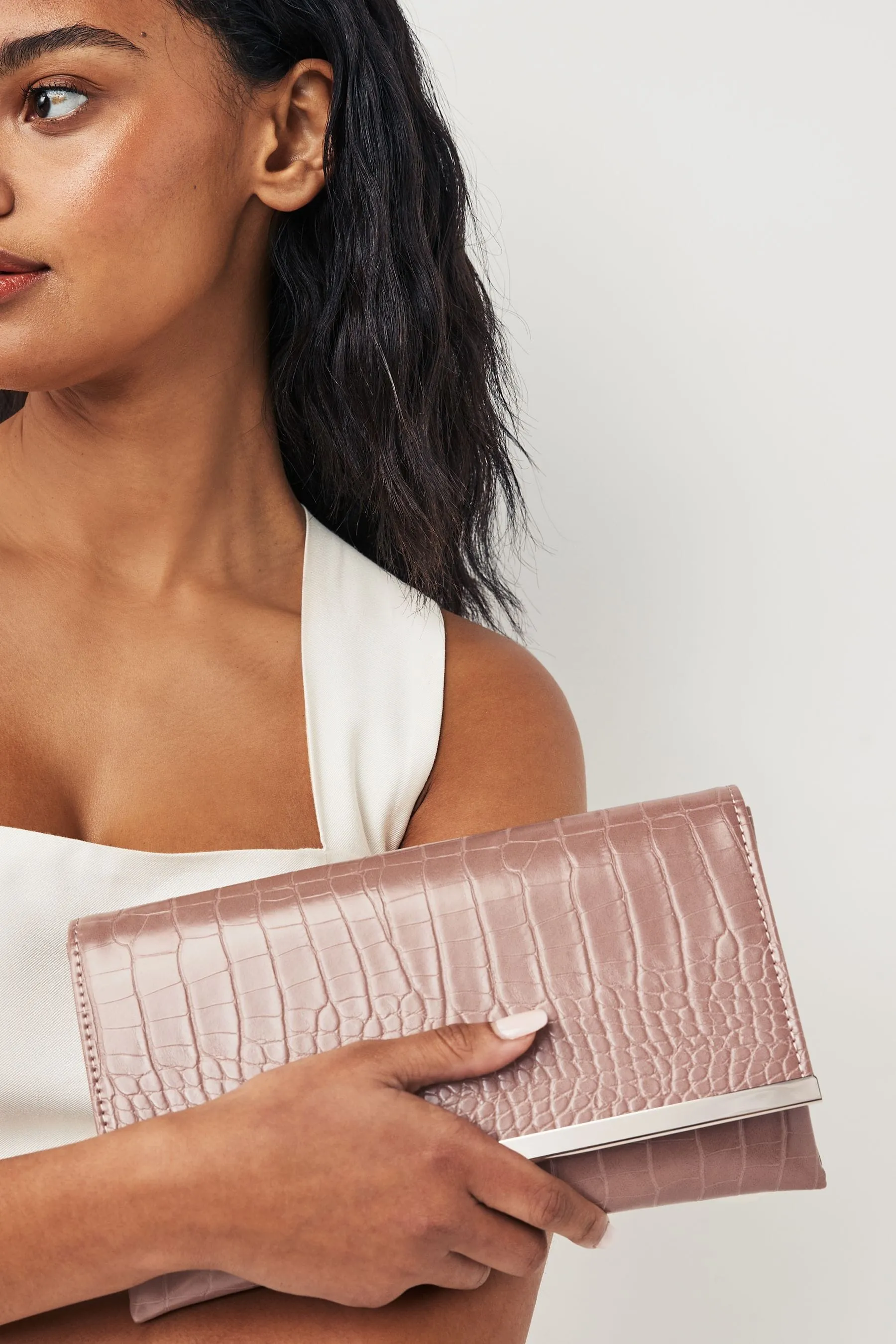 Borsa pochette con catena a tracolla rimovibile