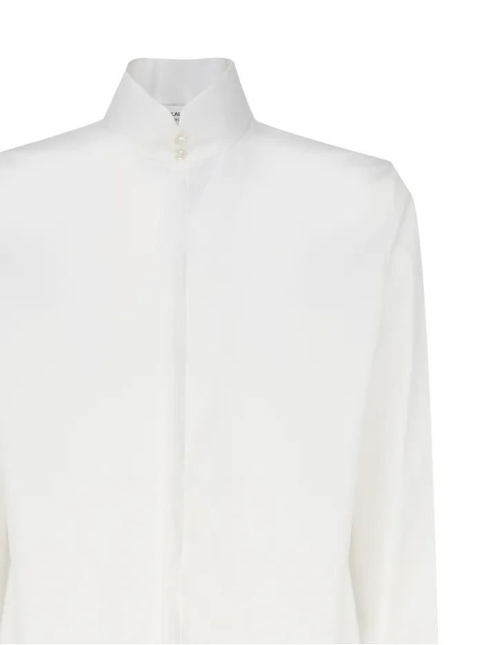 CAMICIA CON BOTTONI E TAGLIO DRITTO