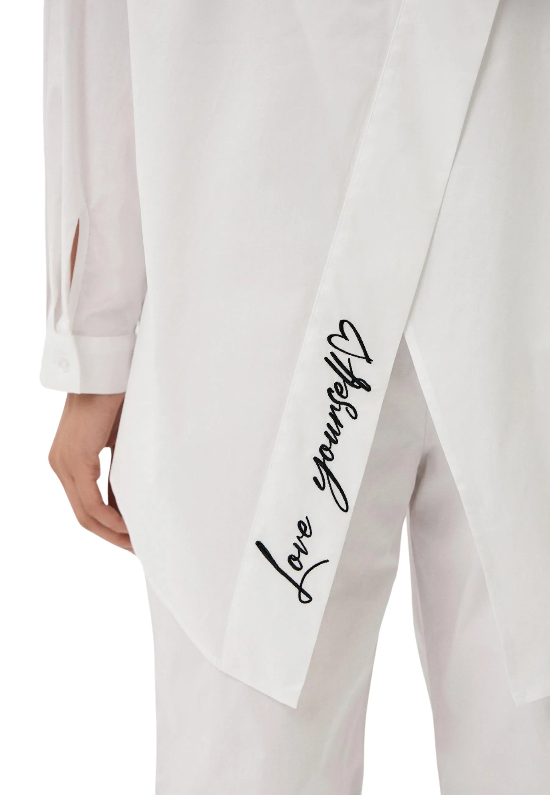 Camicia in popeline con ricamo