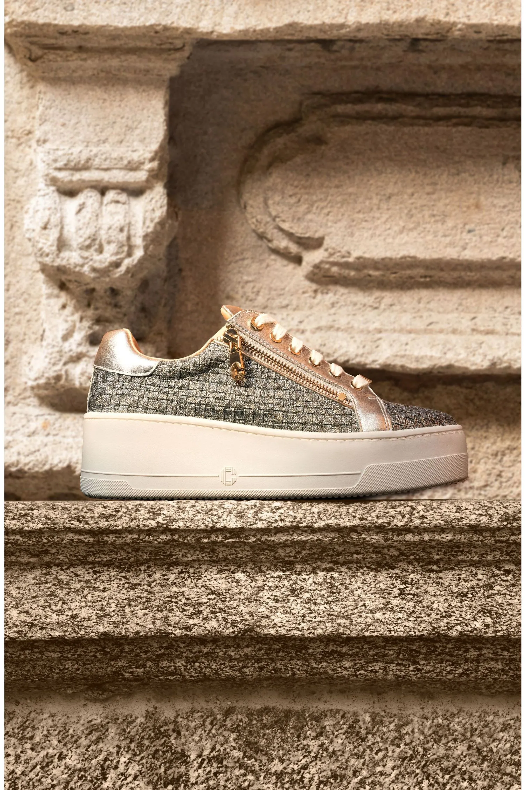 Carvela Rafia Argento - Connected - Scarpe da ginnastica con zip    