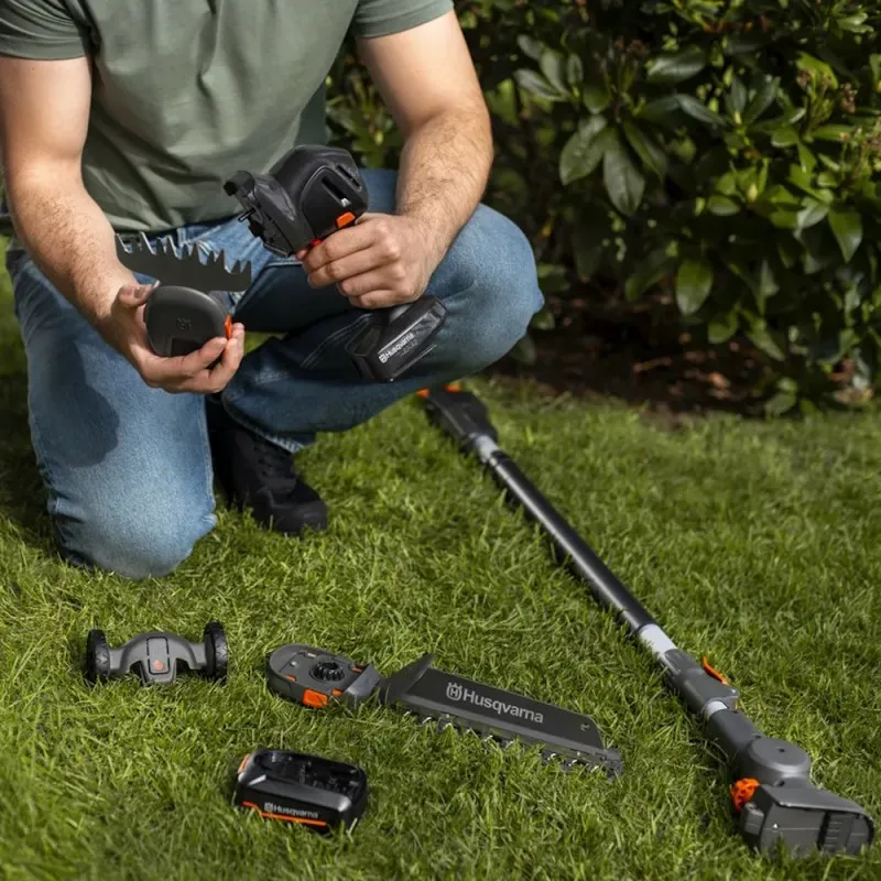 HUSQVARNA ASPIRE FORBICE PER ERBA S20-P4A CON BATTERIA E CARICABATTERIA 18V