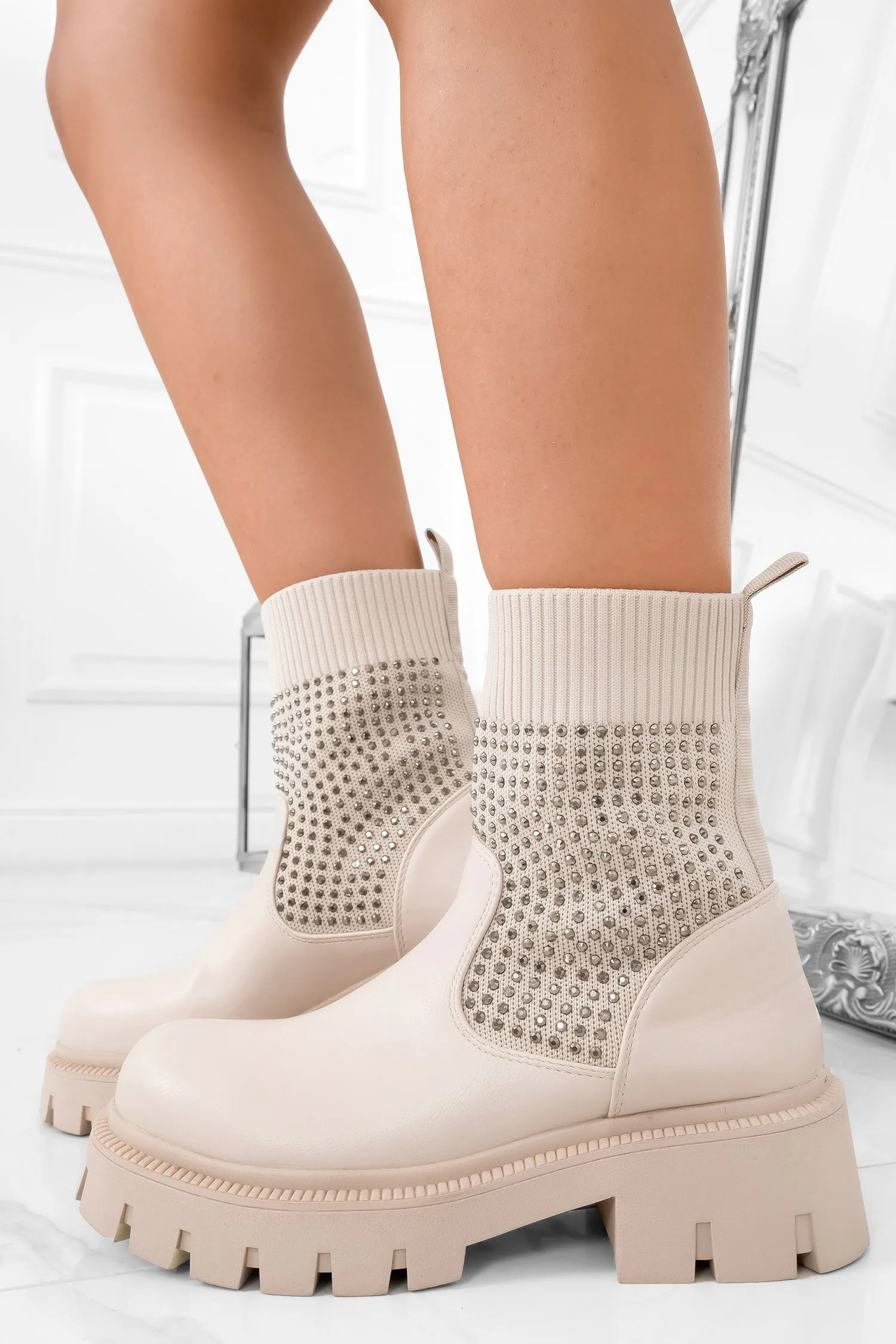 JOLE - Stivaletti beige in tessuto elastico e strass