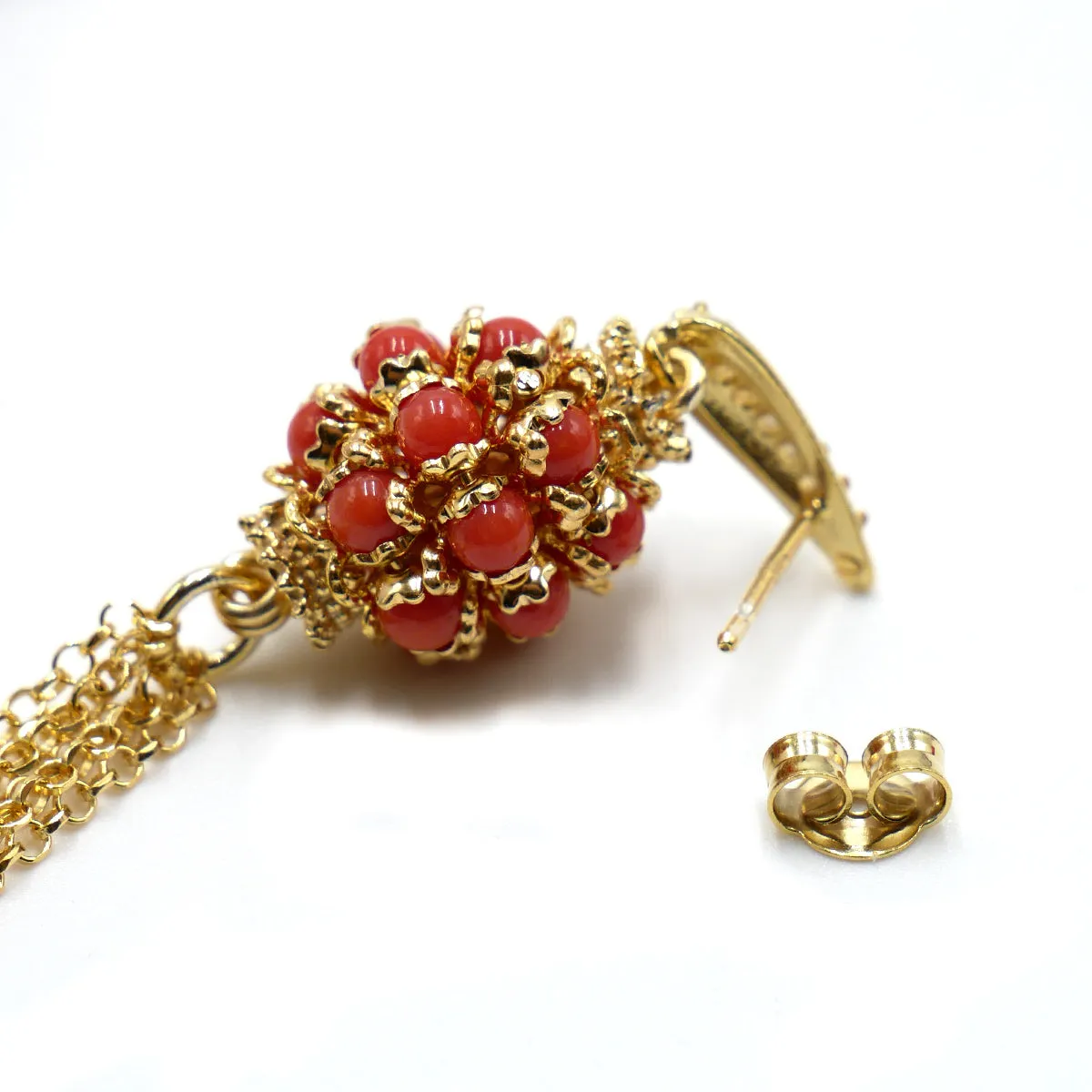 Orecchino in argento con corallo rosso italiano e zirconi