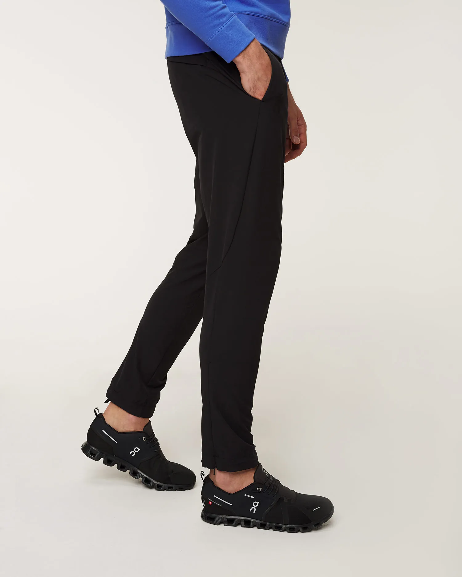 Pantaloni da uomo ON RUNNING ACTIVE PANTS 13600086-black