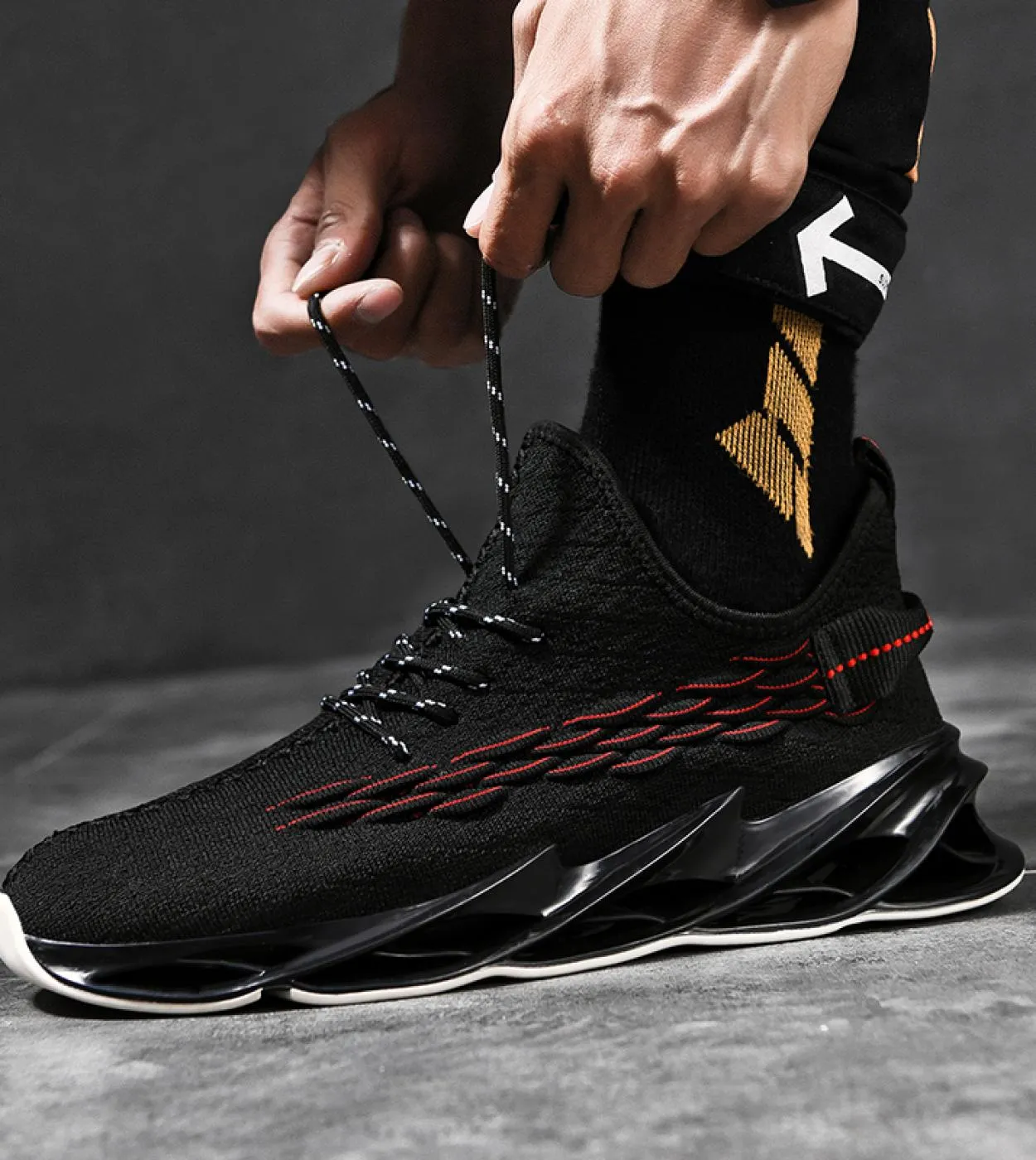 Scarpe Uomo Sneakers Uomo Casual Uomo Scarpe Tenis Scarpe di lusso Trainer Race Scarpe traspiranti Moda Mocassini Scarpe da cors