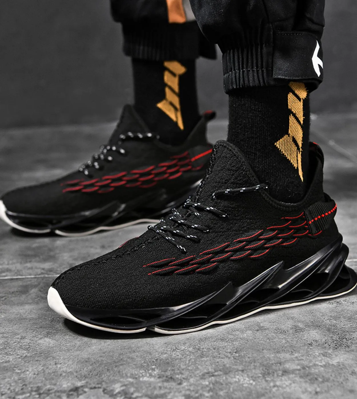 Scarpe Uomo Sneakers Uomo Casual Uomo Scarpe Tenis Scarpe di lusso Trainer Race Scarpe traspiranti Moda Mocassini Scarpe da cors
