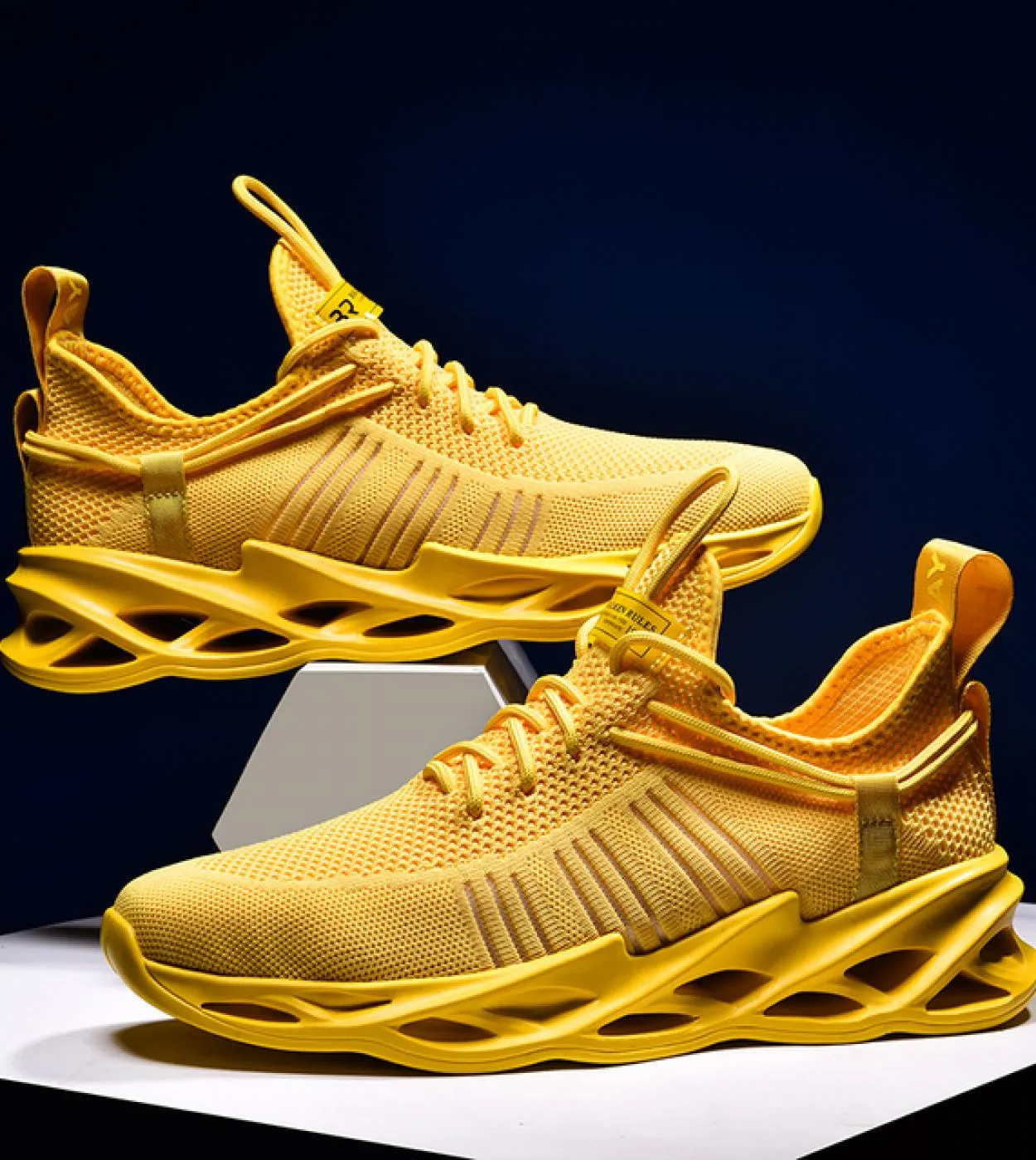 Scarpe Uomo Sneakers Uomo Casual Uomo Scarpe Tenis Scarpe di lusso Trainer Race Scarpe traspiranti Moda Mocassini Scarpe da cors