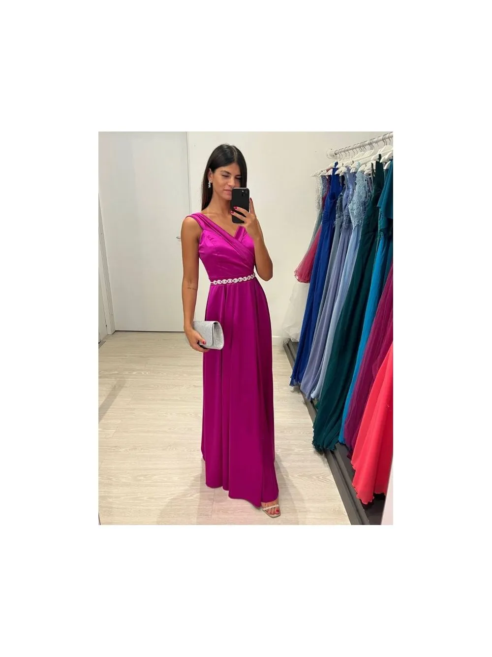 Vestito lungo raso manica scesa