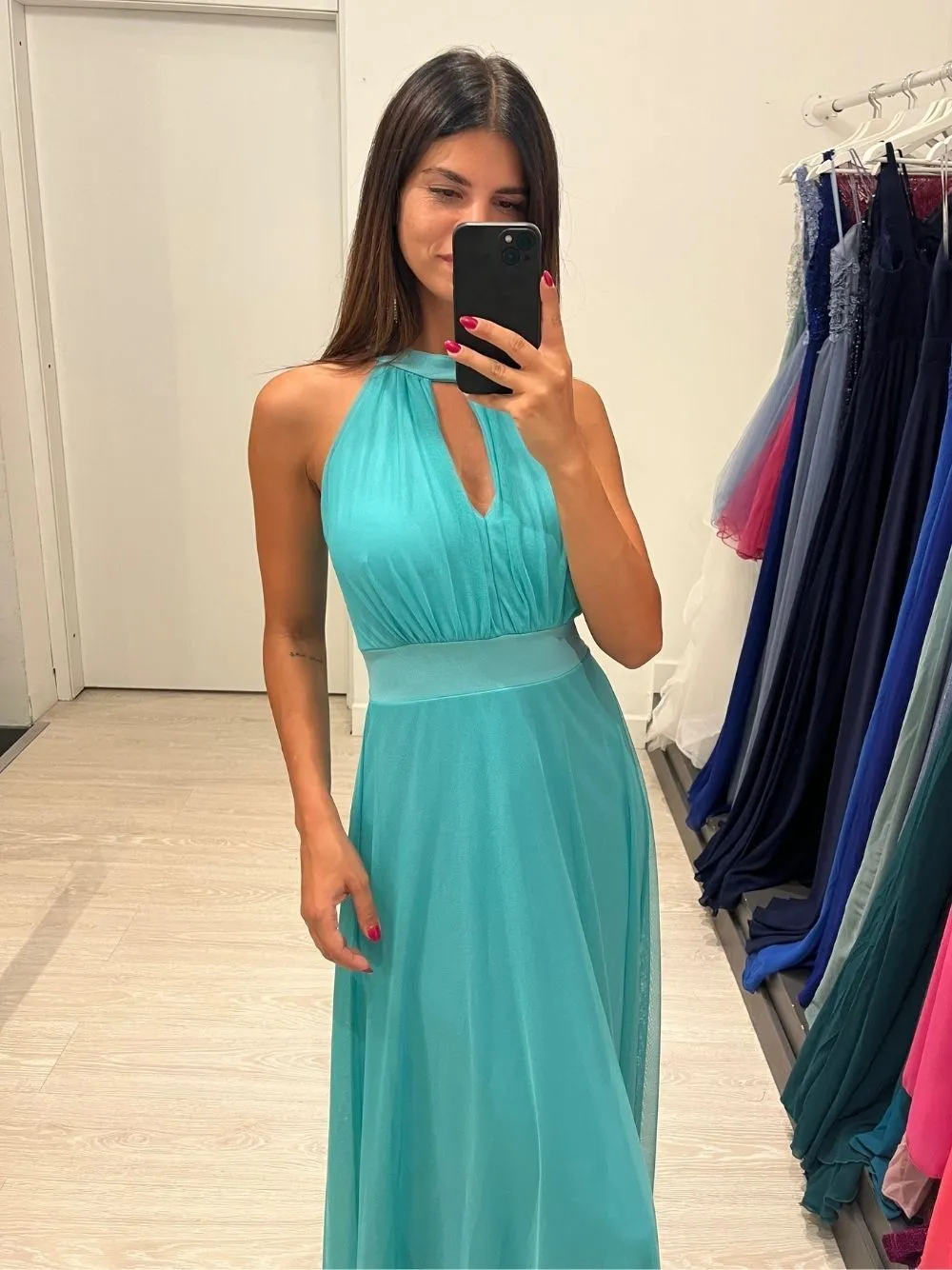 Vestito lungo tulle scollo americano